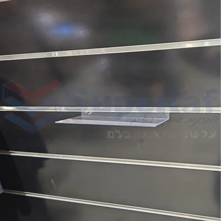 מדף נעליים פלסטיק לפלטה מחורצת
